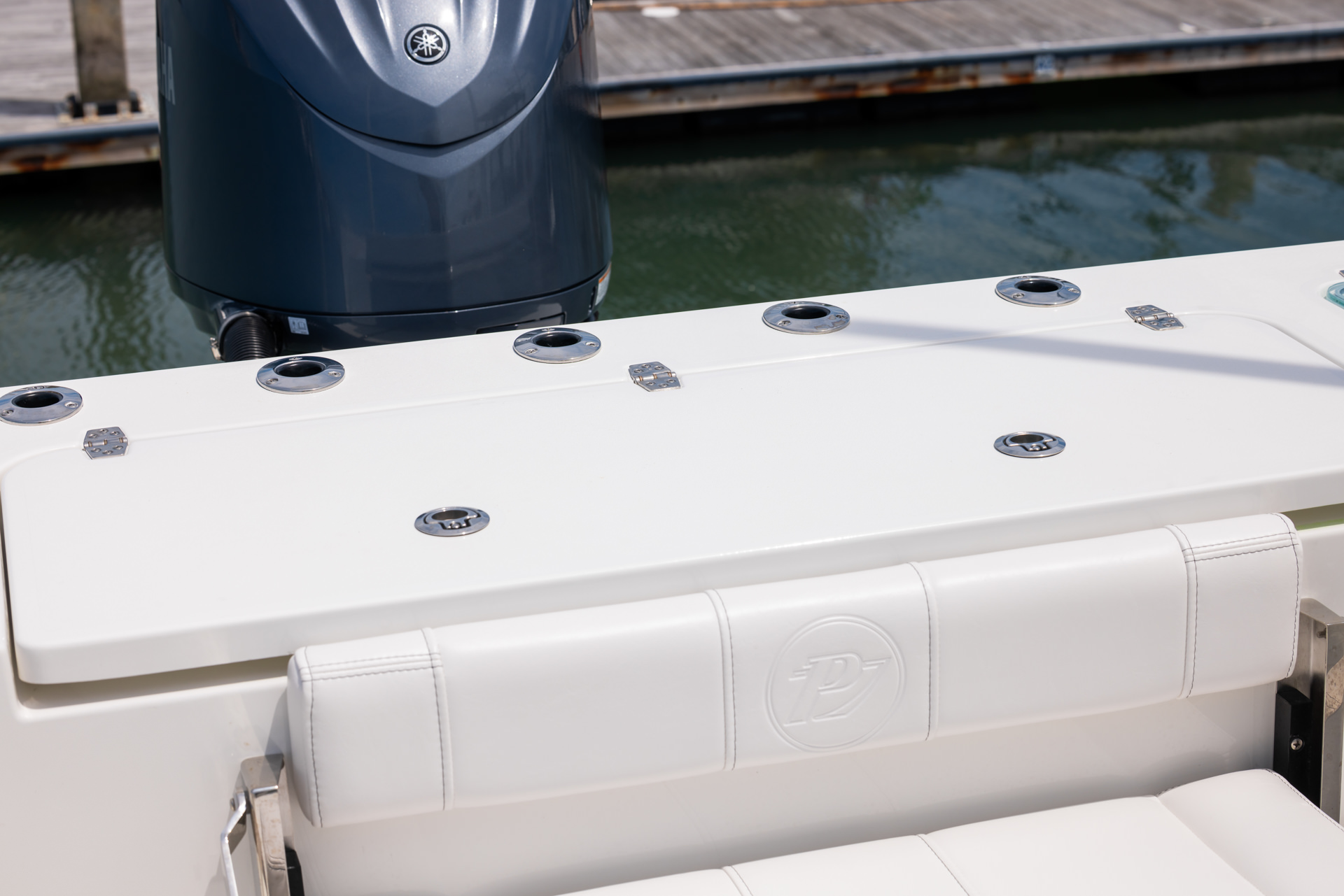 Parker Boats 227 Explorer Interior 08
