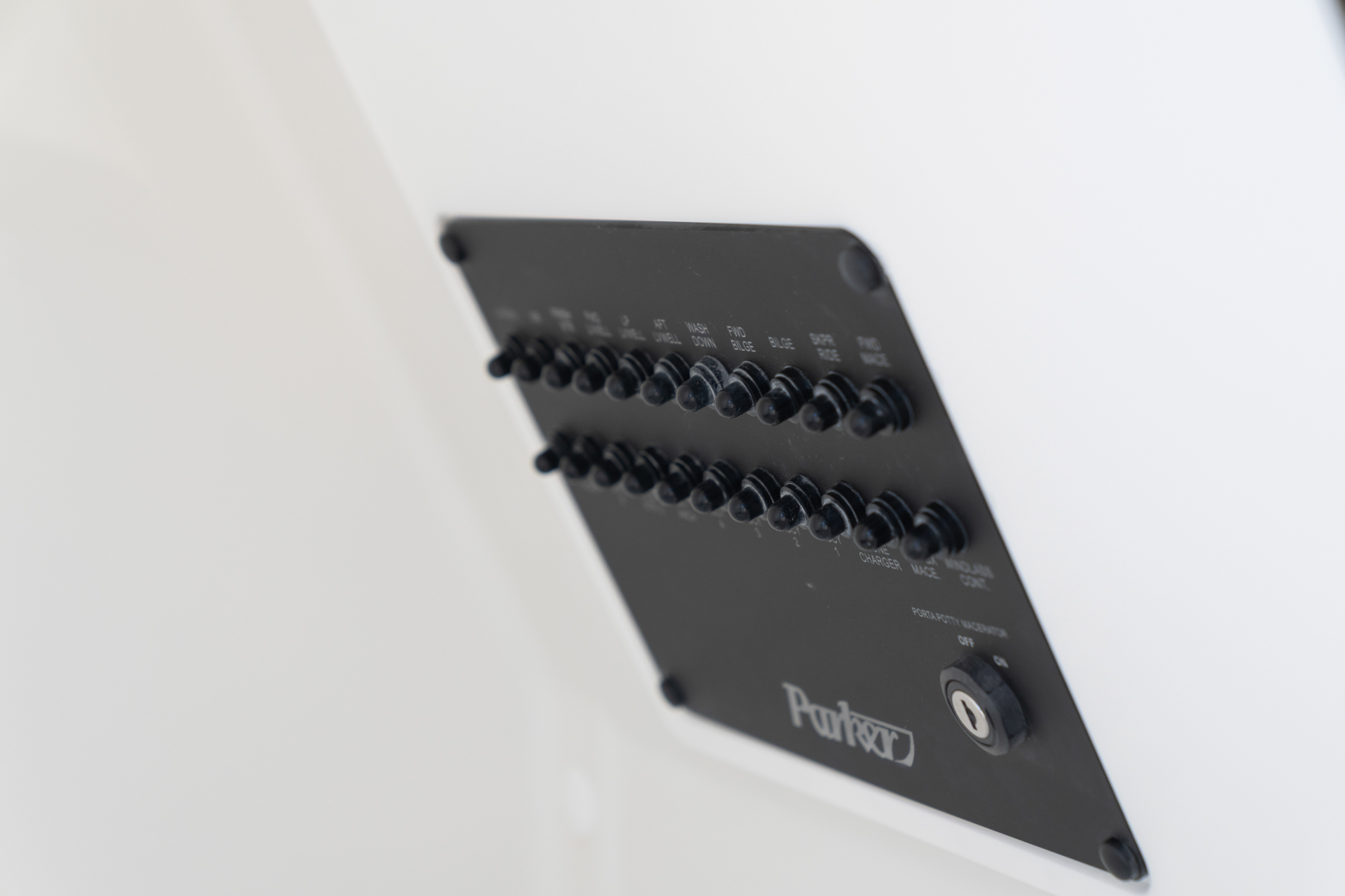 Parker Boats 254 Fathom Interior 32